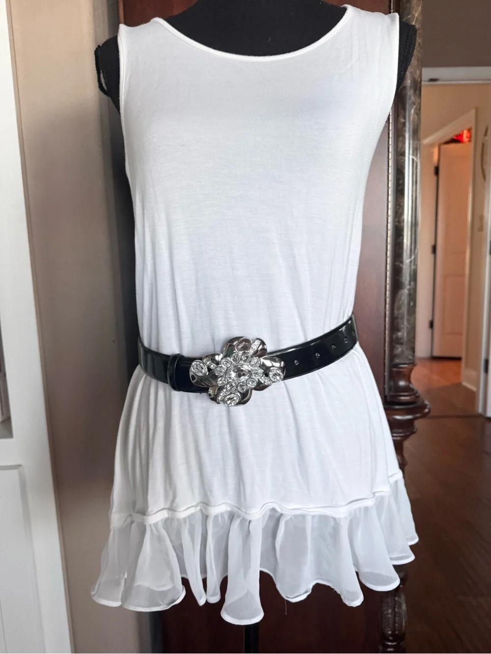 White House‎ Black Market Patent Leather Belt